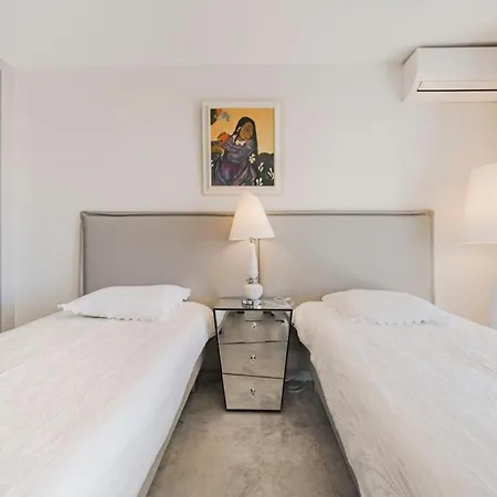 Very One Bedroom In The Heart Of 아파트 *